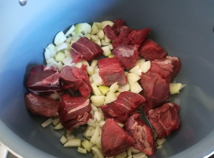 Le boeuf dans la casserole