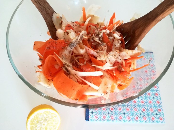 Salade de carottes, amandes et graines de&nbsp;chia