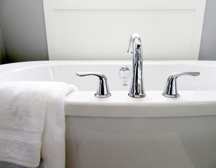 salle de bain robinet