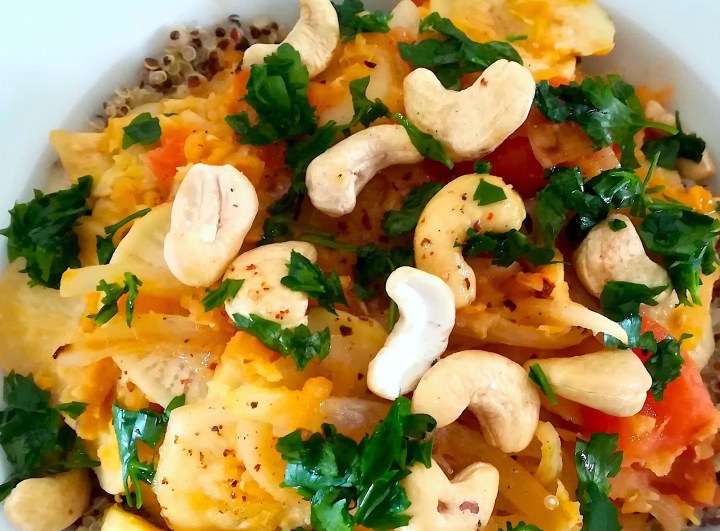 Salade de quinoa, radis noir et noix de&nbsp;cajou