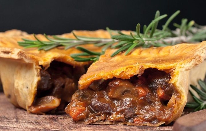 tourte au boeuf beef pie