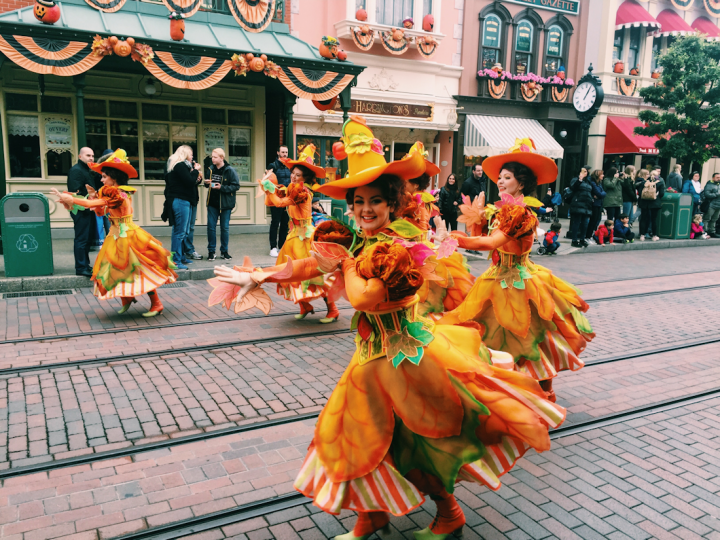 Parade disneyland halloween