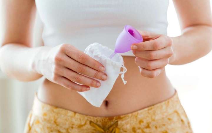 les-cups-menstruelles-regles-serviettes-et-les-tampons